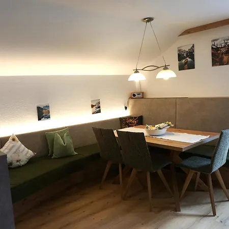 Hofer's Wiesenheim Apartament